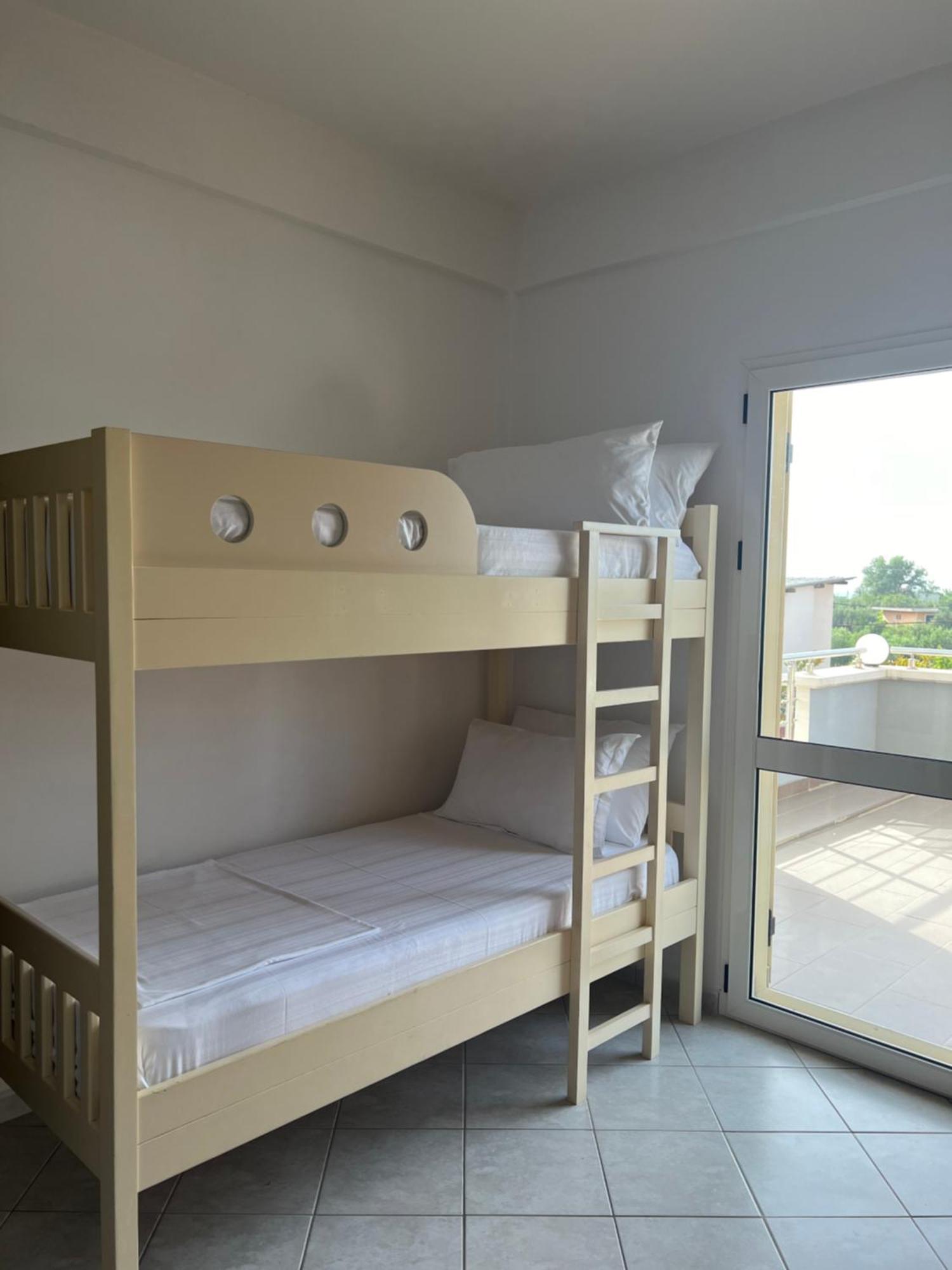 Apartments Rezidenca Sinani Orikum Eksteriør billede